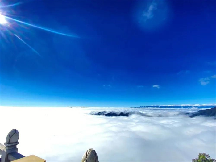 奔赴雞足山，看最美天際線，打卡大理小眾旅游地