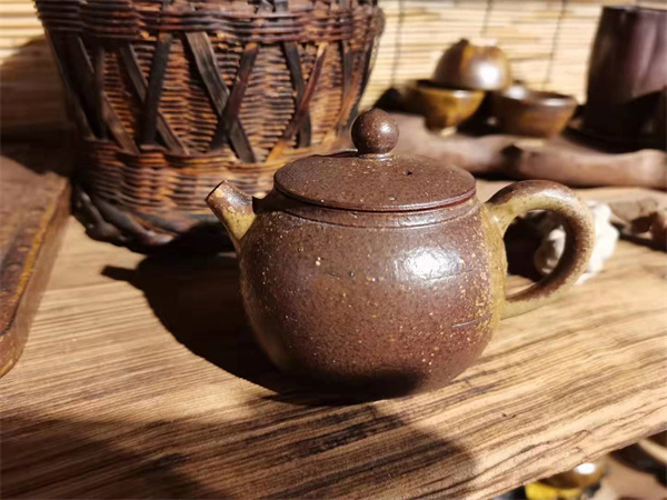 大理特色團建活動推薦：來喜洲古鎮(zhèn)制作大理喜陶柴燒，體驗大理非遺文化的魅力
